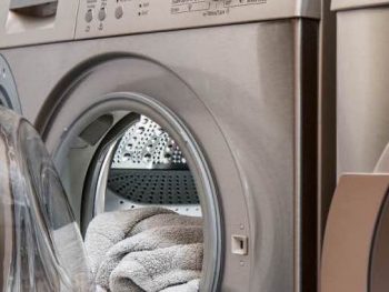 Zelf wasmiddel maken voor in de wasmachine. Duurzaam en goedkoper!